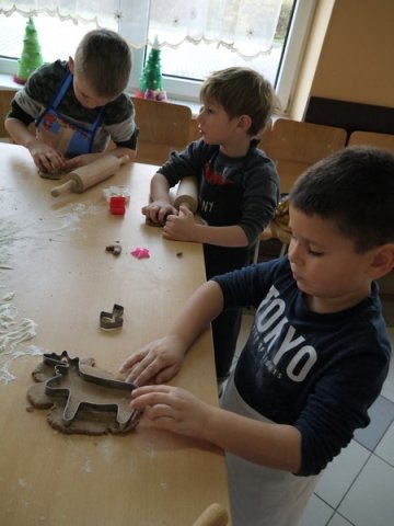 GR III Warsztaty kulinarne- wypiekanie pierników2019  